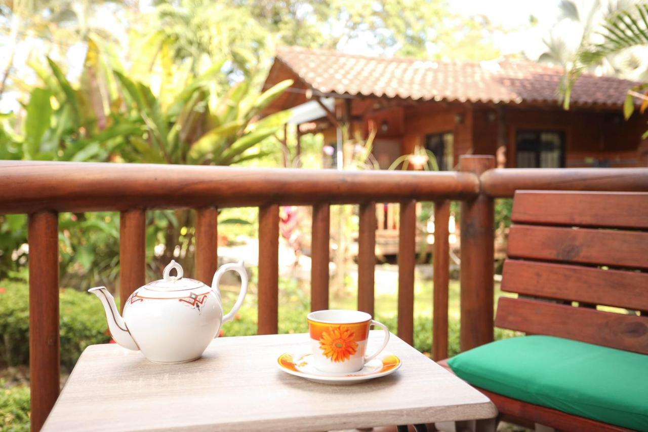 Casa Marcellino Lodge Cahuita Esterno foto